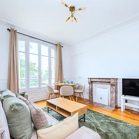 Grand New In - Iii Apartment *