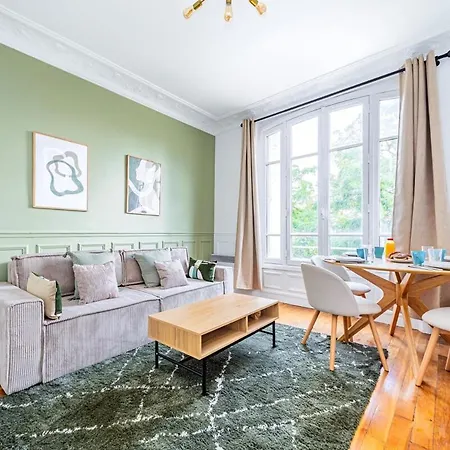 Apartment Grand New In - Iii *